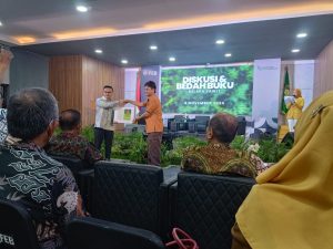 STIM Sukma Hadiri Diskusi dan Bedah Buku “Kelapa Sawit, Anugerah yang Perlu Diperjuangkan” 1 IMG 20241105 WA0011 1