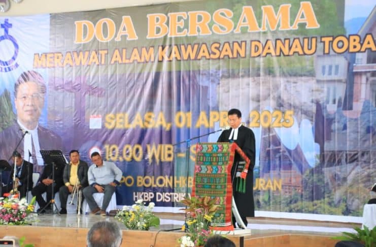 Merawat Danau Toba