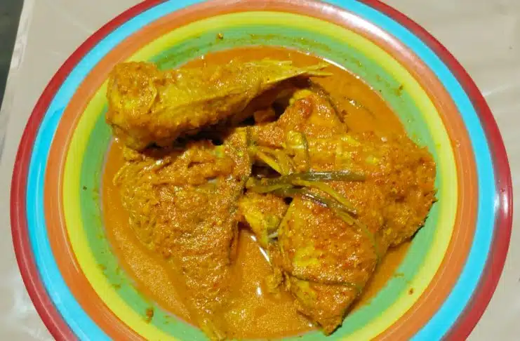 Dapur dan Ikan Mas Arsik