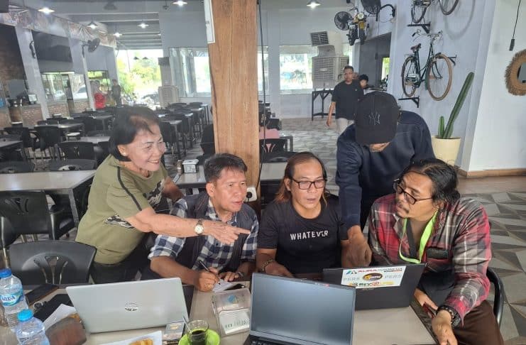Ngopi, Ngobrol, dan Ngoding, Ketika Warkop Jadi Pusat Belajar dan Bersantai di Era Digital