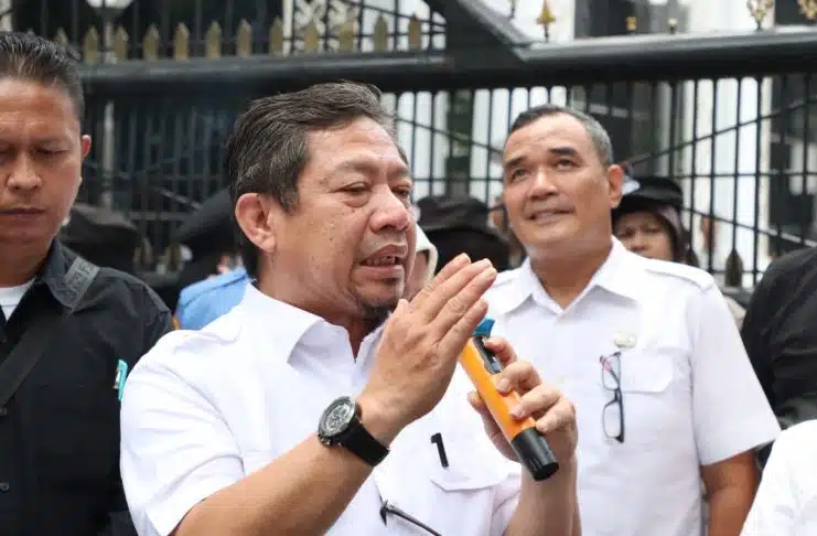Pemerhati Masalah Ketenagakerjaan Aksi Demo di DPRD Sumut