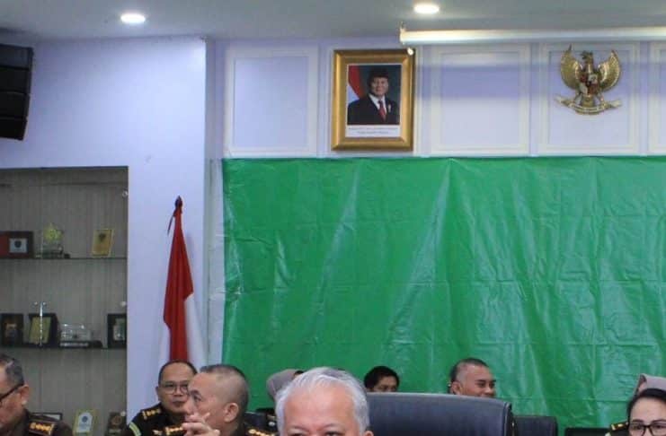 Kajati Dr.Harli Siregar, SH.,M.Hum, Pencuri Satu Karung Berondolan Sawit Bebas Dari Tuntutan Pidana Melalui Pendekatan Keadilan Restoratif Di Kejaksaan/foto:ist