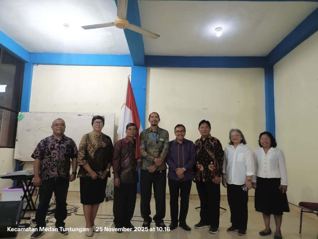 Guru Hebat, Bangsa Kuat, Semangat Pendidikan yang Tak Pernah Padam di STT Paulus Medan”