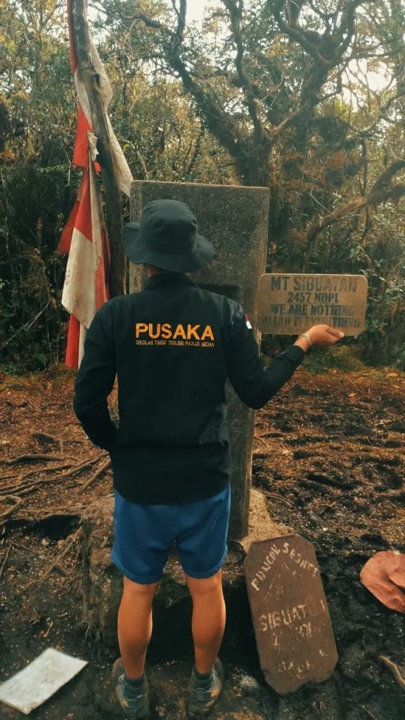 Sibuatan Menantang, Dua Mata Air Rahasia dan Tanjakan Patah Hati Uji Pendaki