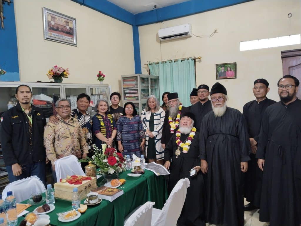 Teologi Terintegrasi dalam seminar ini diangkat melalui tema Teologi Rasul Paulus dan Pelayanan Sosial, Integrasi Iman, Gereja, dan Masyarakat