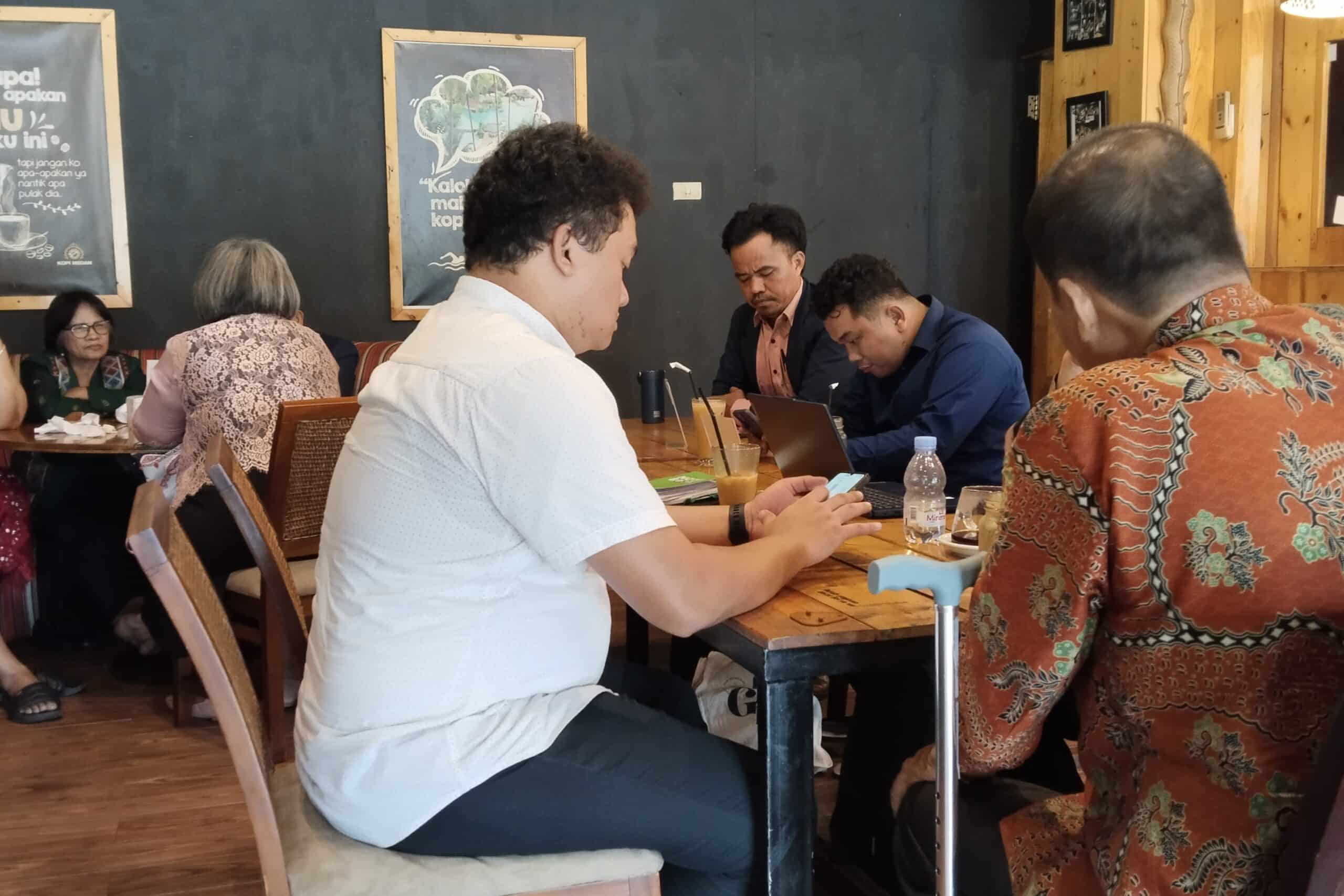 Seusai Wisuda, Semua Setara di Hadapan Kopi 1 Seusai Wisuda, Semua Setara di Hadapan Kopi